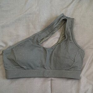 Asymmetrical black Sports Bra
